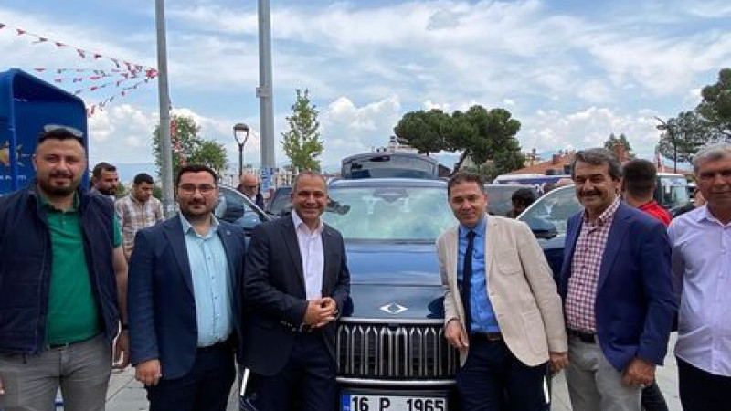 Türkiye’nin  yerli ve milli otomobili TOGG Alaşehir Cumhuriyet Meydanında